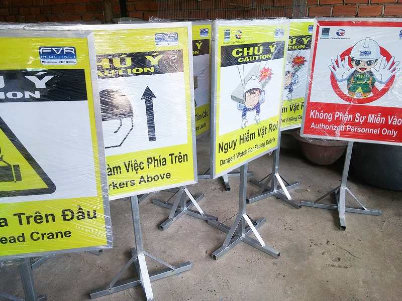 Đa Hình nhận sản xuất, gia công biển chỉ dẫn inox theo yêu cầu