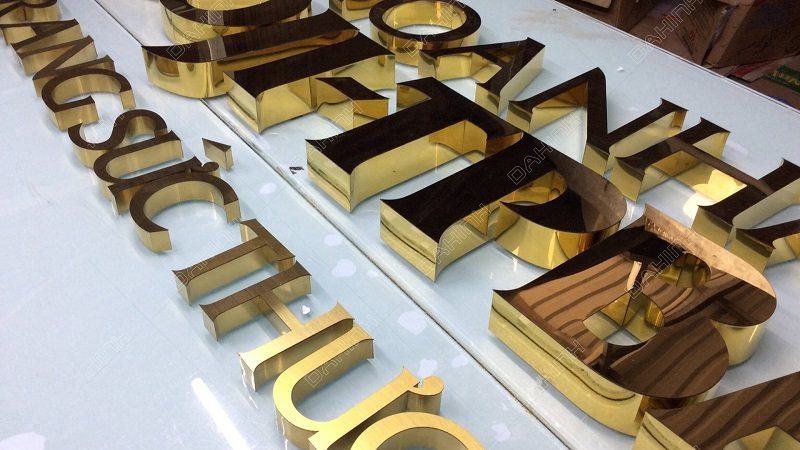 Gia công cắt chữ, bo viền biển quảng cáo nhanh chóng, chuyên nghiệp
