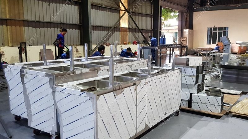Gia công tủ hâm nóng đồ ăn theo yêu cầu cho bếp ăn công nghiệp