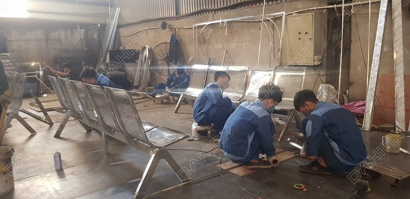 Gia công ghế inox phòng chờ theo yêu cầu, đảm bảo chất lượng cao