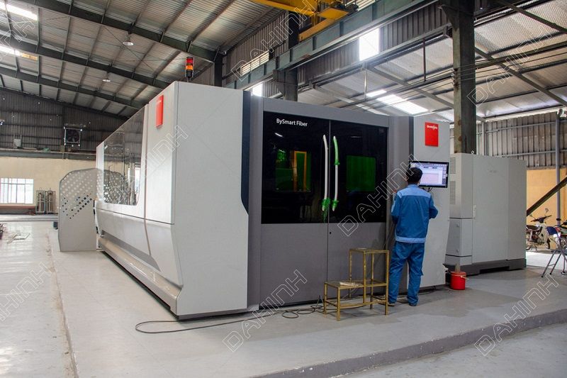 Hệ thống máy móc gia công cơ khí hiện đại tại Đa Hình