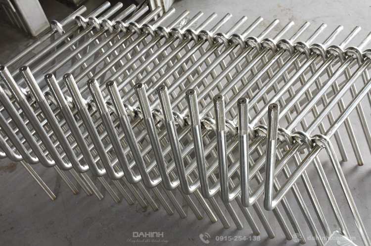Gia công Ống Inox304 Đặc Phi 20 theo Yêu Cầu