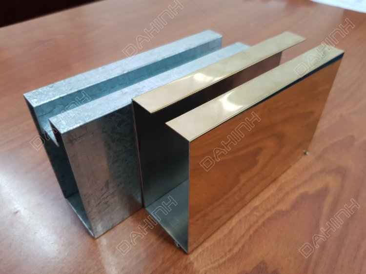 Chấn Gấp vách kính khung Inox Mạ Vàng