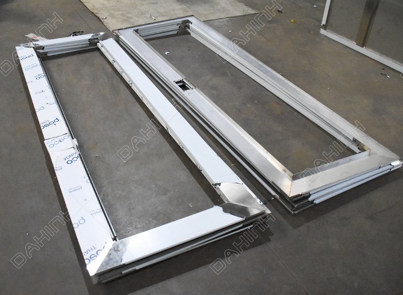 Gia công tủ inox theo yêu cầu