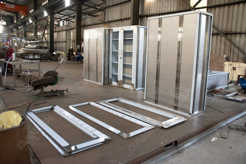 Gia công tủ inox theo yêu cầu