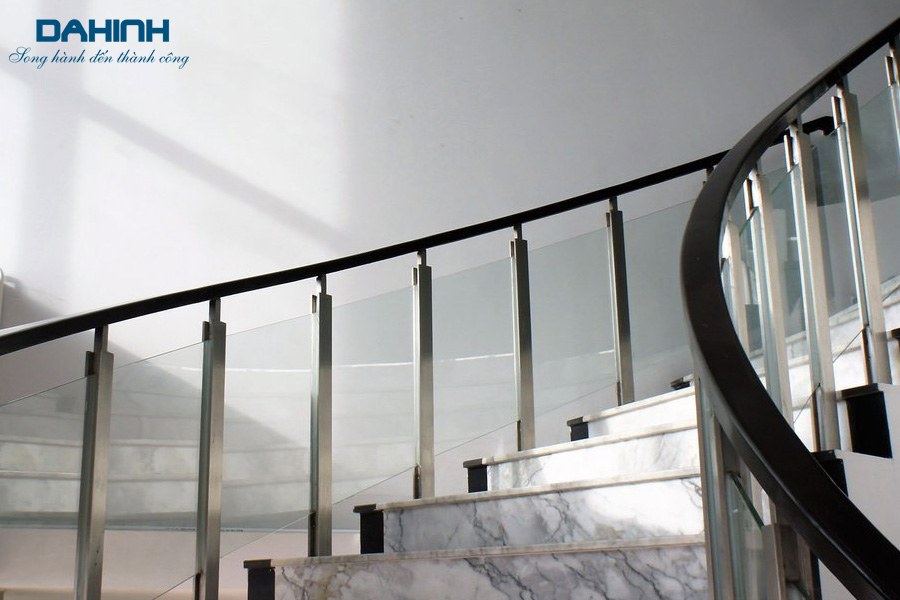 lan can inox đẹp lan can inox đẹp