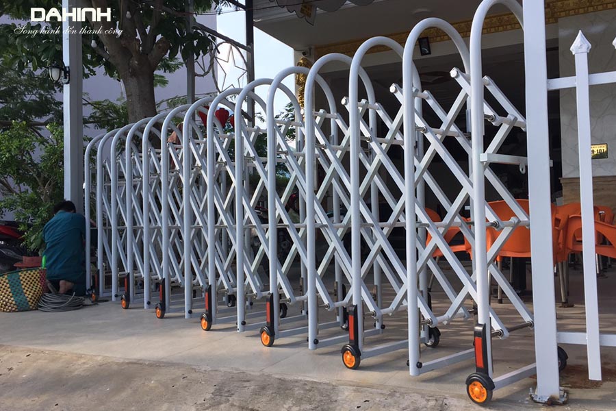 giá cổng xếp giá cổng xếp